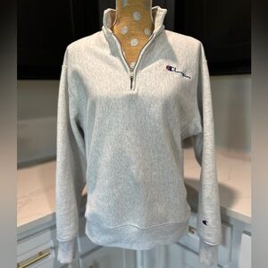 Champion reverse weave 1/2 zip long sleeve sweatshirt size small
